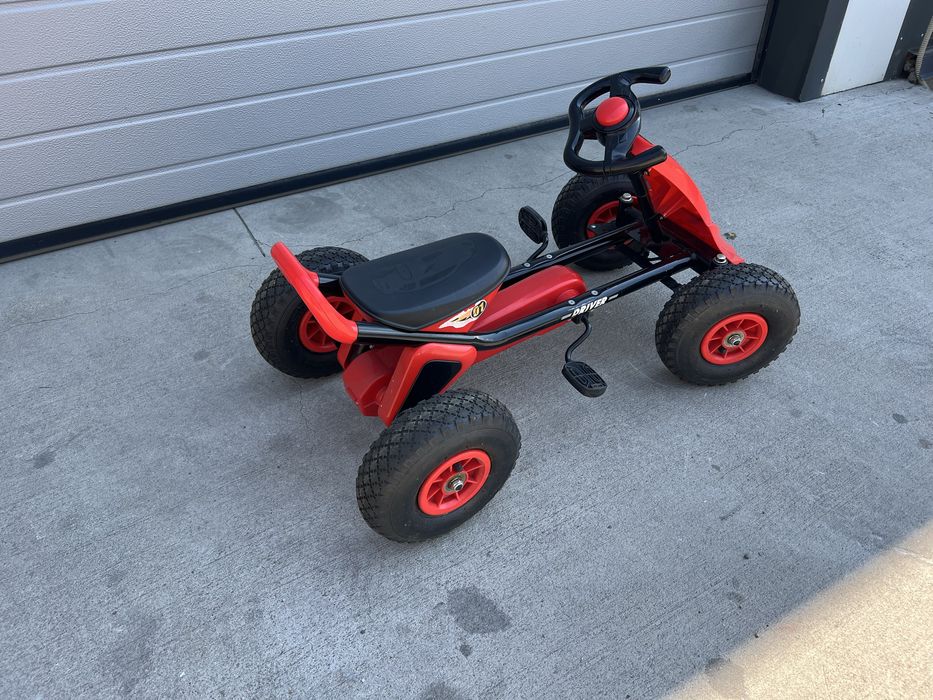 Kart cu pedale pentru copii – stare foarte buna