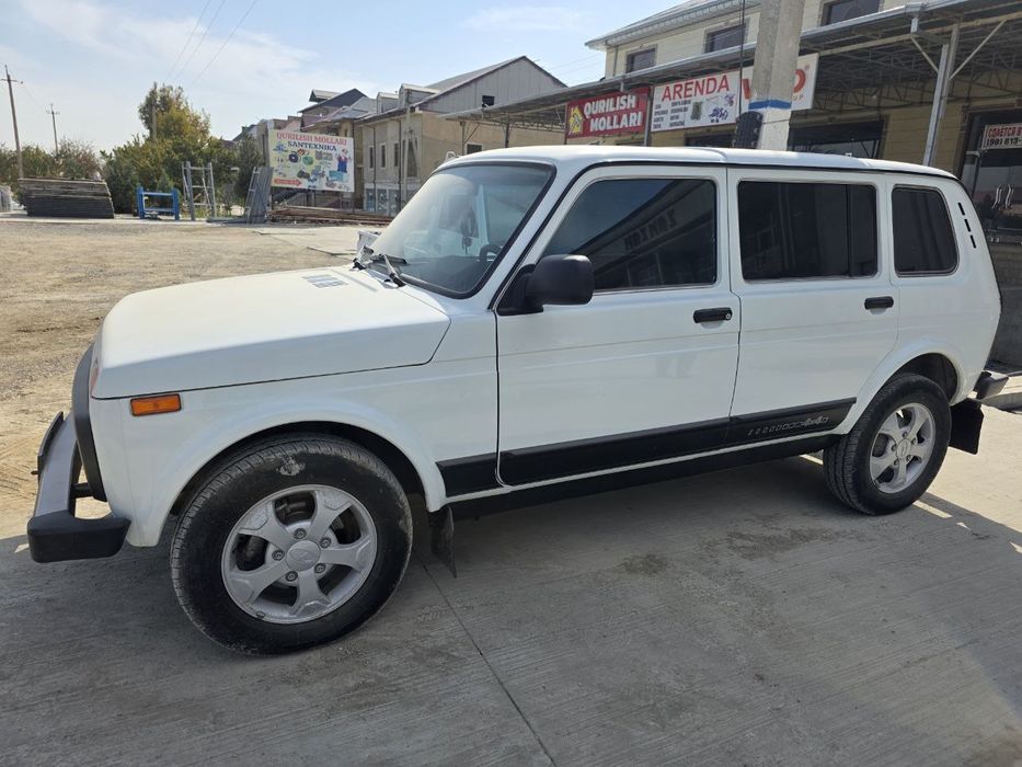 VAZ Niva 5-дверная