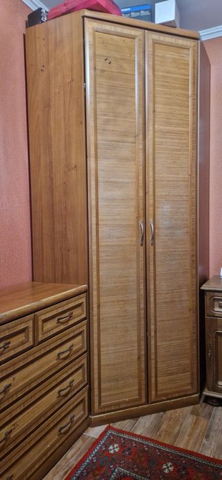 Продам комод и шкаф