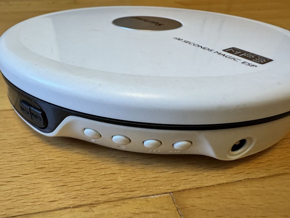 Портативен CD / MP3 плеър (Дискмен) Philips EXP2540 + Адаптер