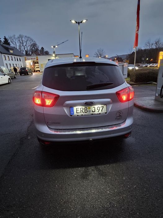 mașina merge foarte bine și ieste bine întreținută