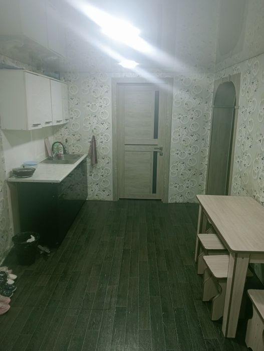 Продам дом в центре.