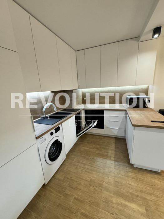 Дава се под наем Тристаен апартамент в Пловдив, Кършияка - 90 кв.м за 750 € - Снимка #3