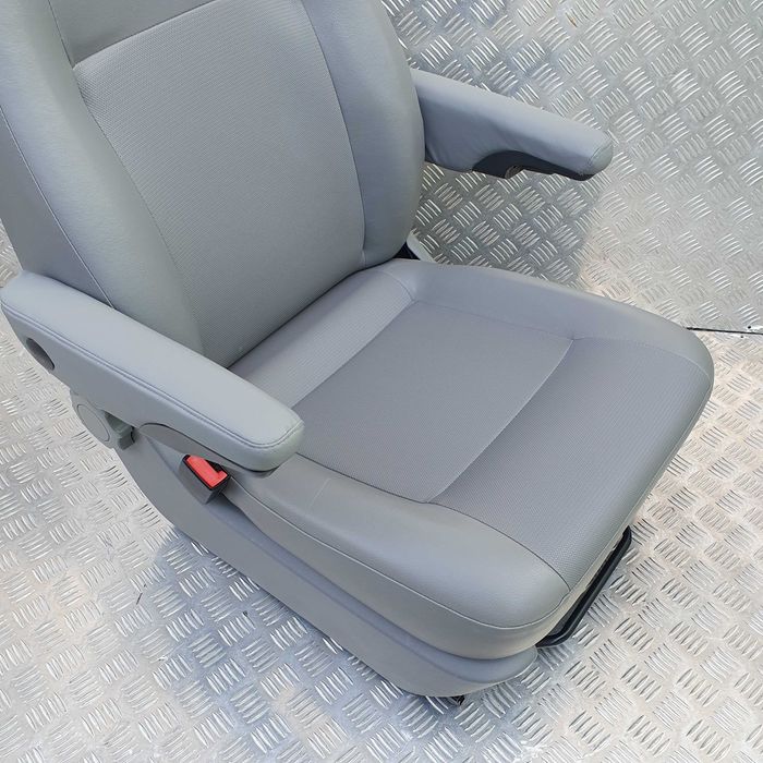 Scaun Vw T5 T6 cu Cotiere Caravelle Transporter caNOU! Sofer