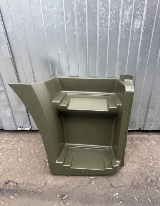 Щиток подножки КАМАЗ-65115 правый (ХАКИ Рестайлинг 2-х ступенчатый).