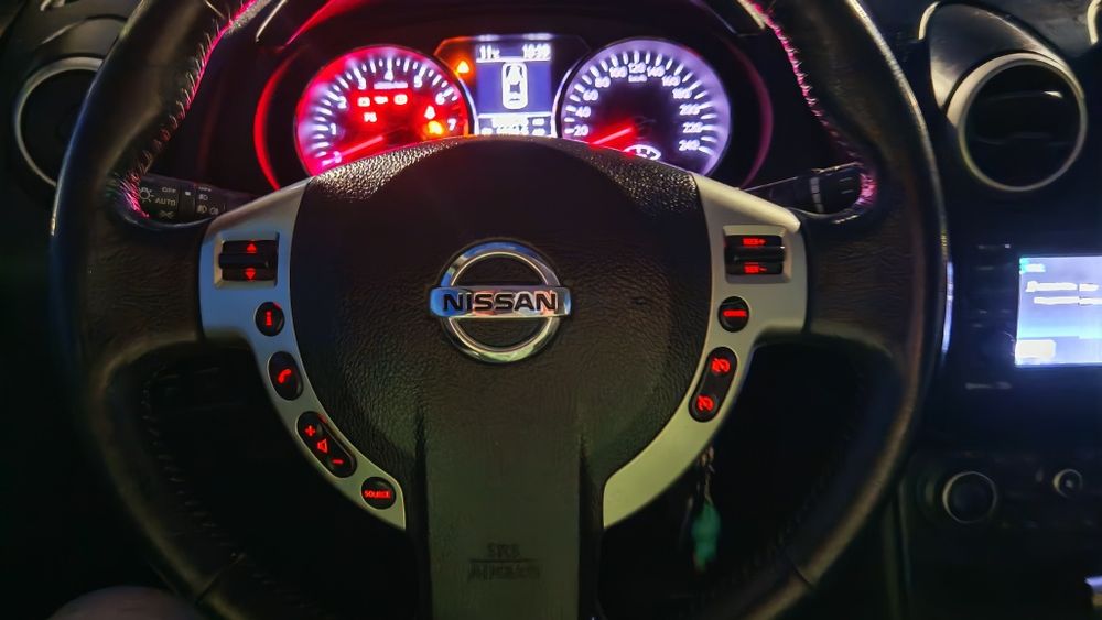 Срочно продам машину