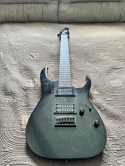 Chitară electrică 7 corzi IBANEZ - stare perfectă