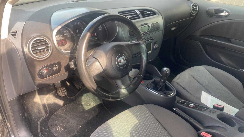 seat leon 2L benzina an 2007