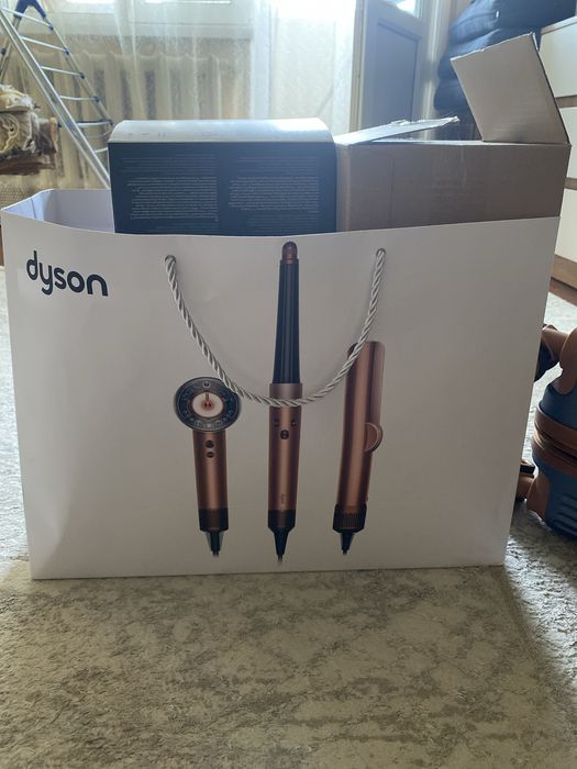 Dyson Airwrap HS08