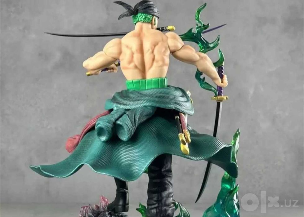 фигурка легендарного мечника из «One Piece»
