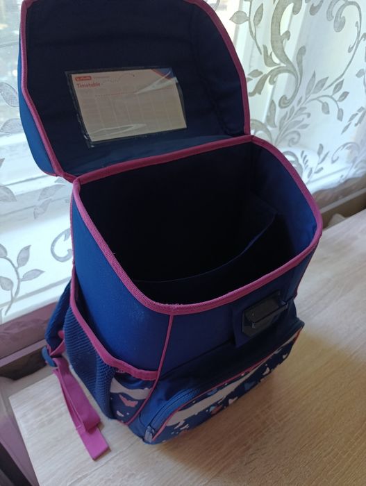 Продам школьный рюкзак