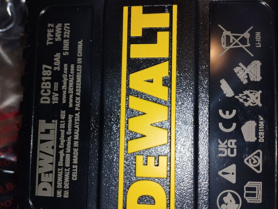 Mașină de găurit și înșurubat cu impact DeWalt DeWalt