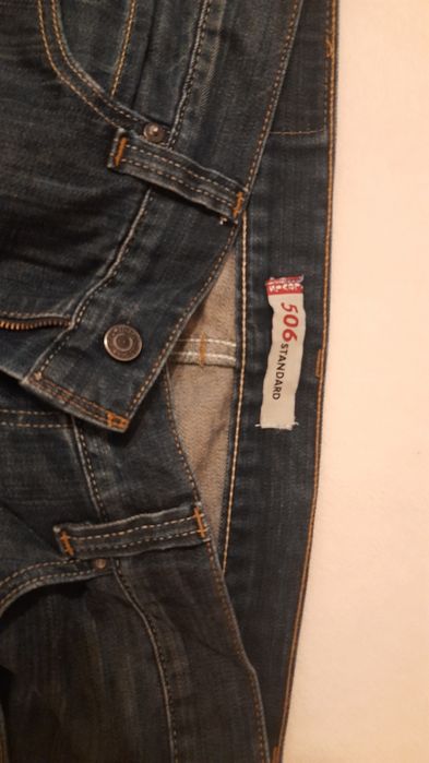 Blugi bărbătești Levis