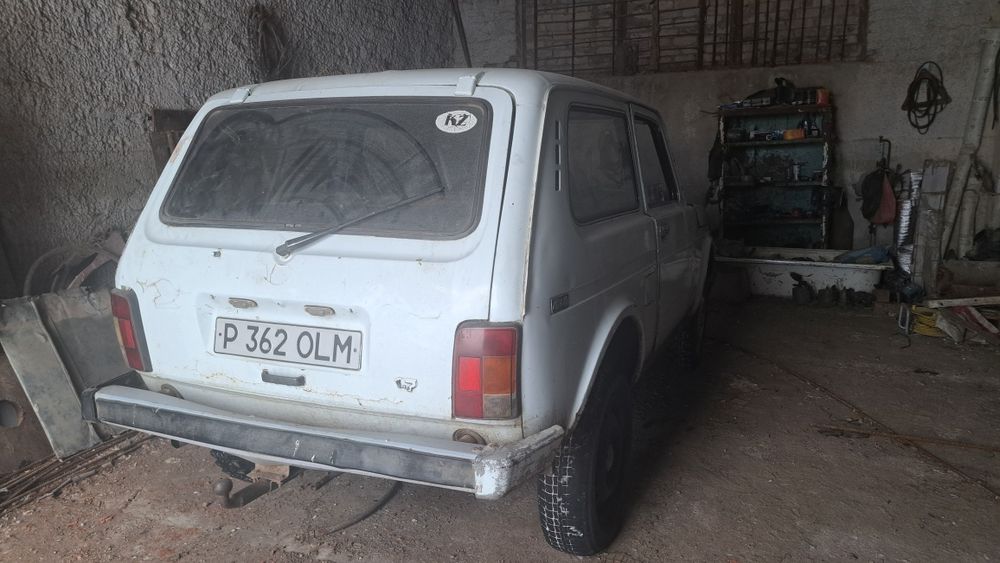 Продам Ниву трех дверную