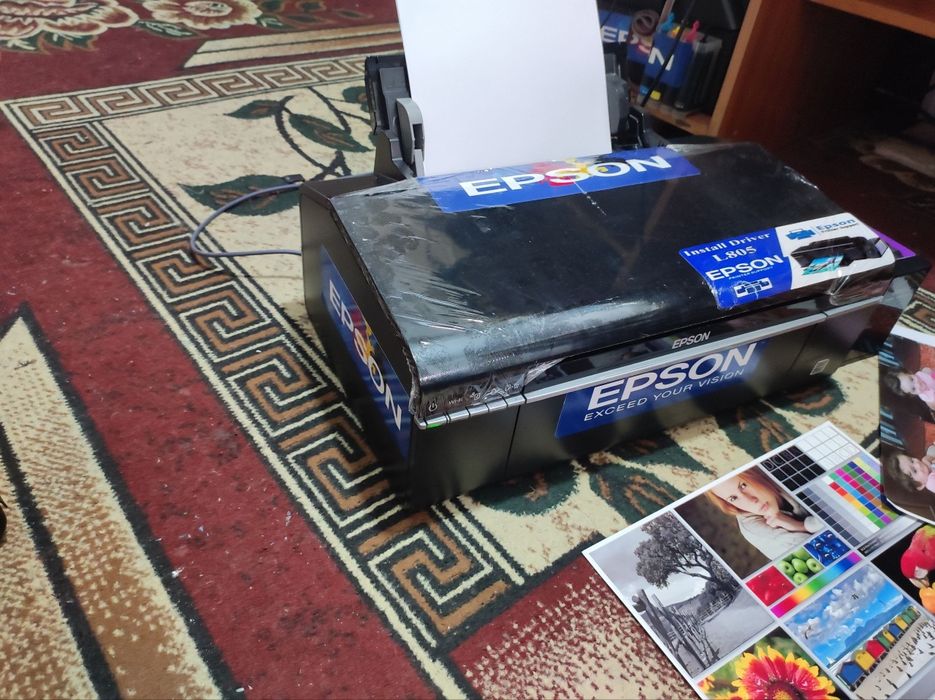 Epson L 805 holati idealni dyuzi 100 % zaprafka polni ishga tayor 100%