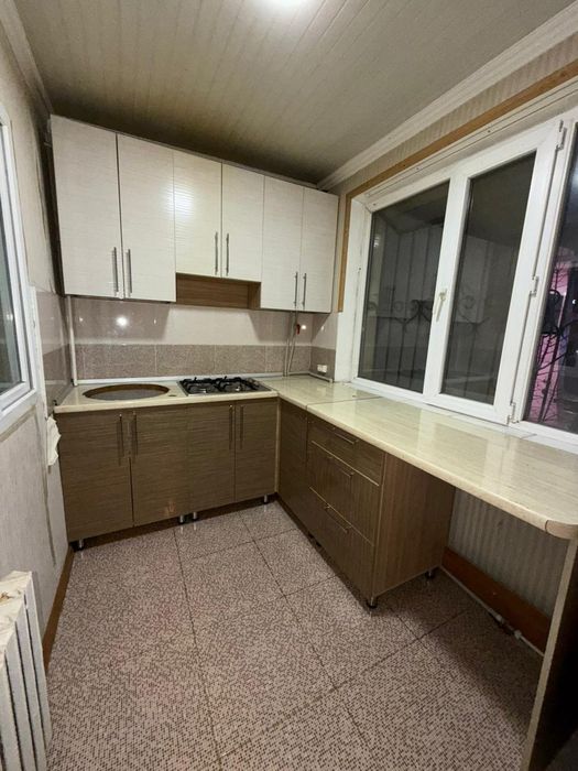 Срочно!!  Кухонный гарнитура