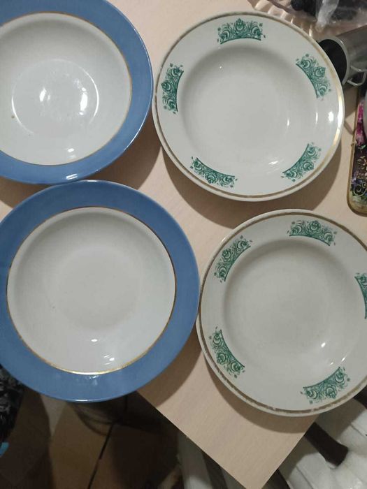 Продам Тарелки..Вазу