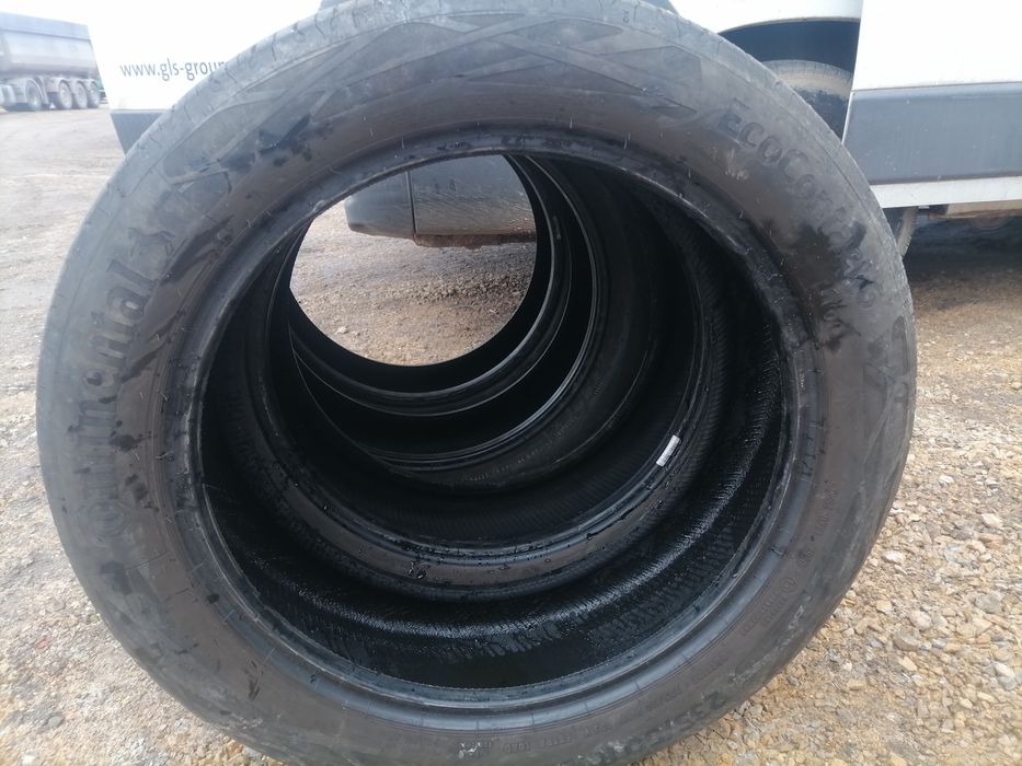 Продавам летни гуми 235/50R19