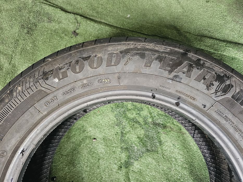 205 60 16 vara goodyear