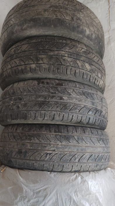 Продам шины б/у...