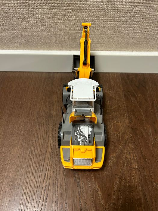 Детска играчка багер