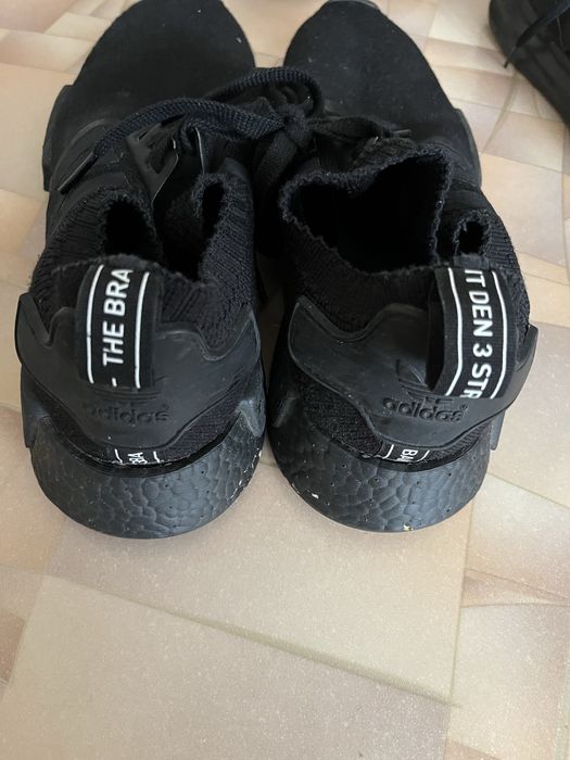 Продам мужские кроссовки оригинал