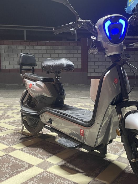 Продам sk8 скутер