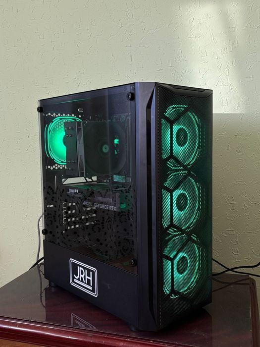PC Gaming – RTX 5060, Ryzen 5 5600X, 32GB RAM