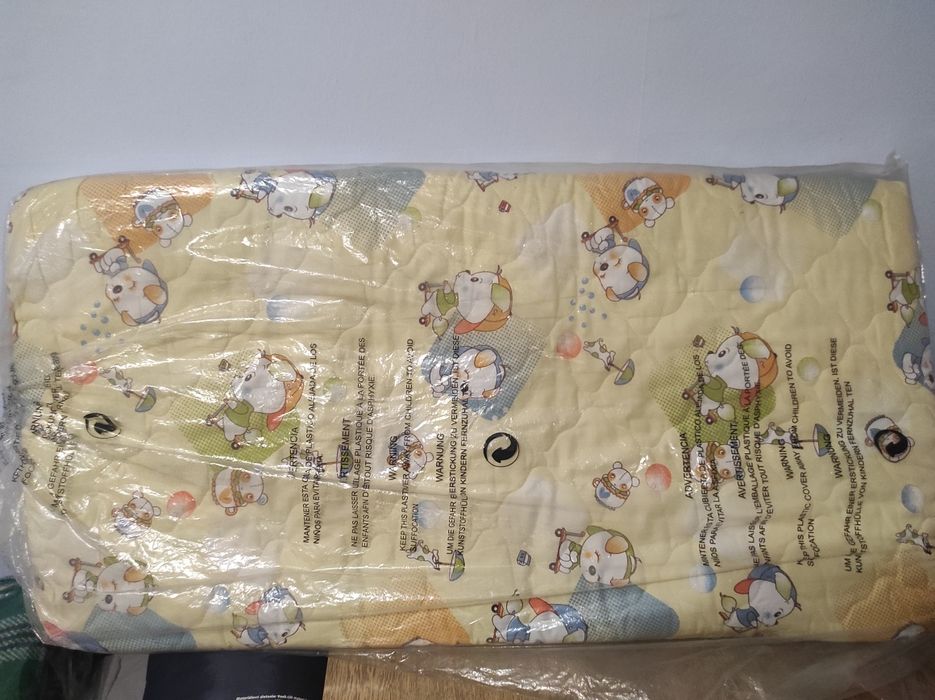 Матрак за детска кошара