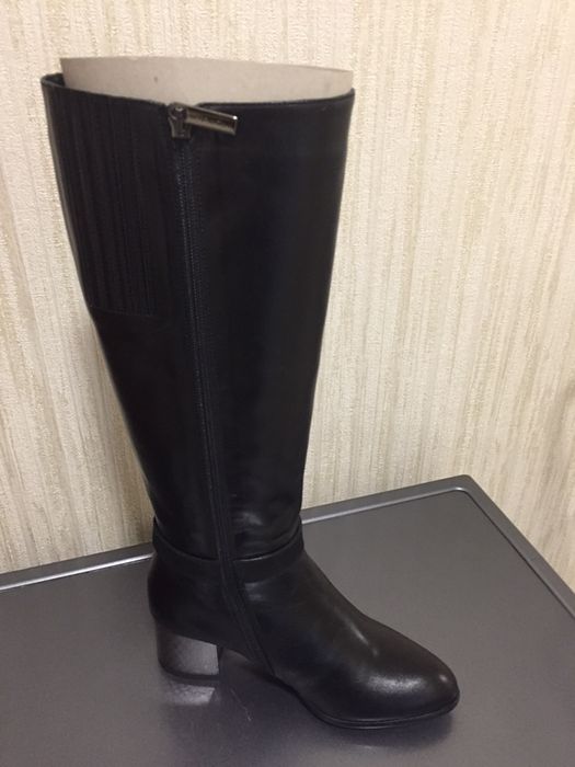 Зимние кожаные сапоги