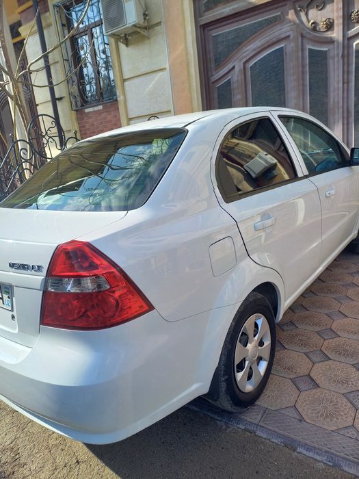 Машина янгидай идеал холатда