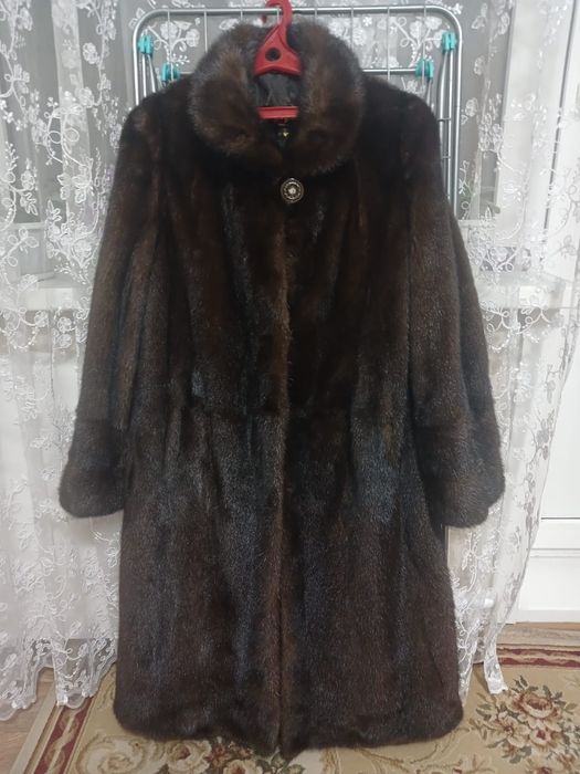 Продам, шуба норковая.