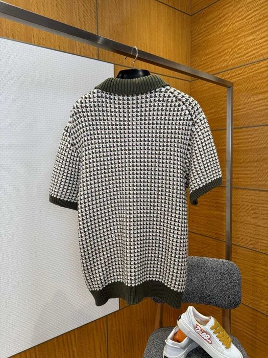 Tricou Louis Vuitton Calitate Premium