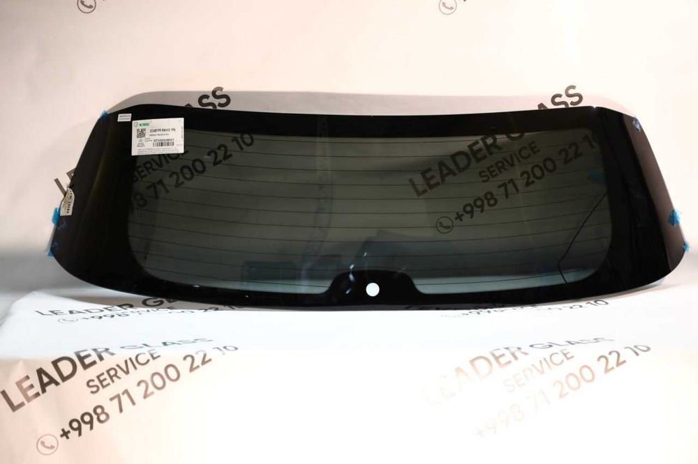 Tracker 1 Avtomobili orqa oynasi