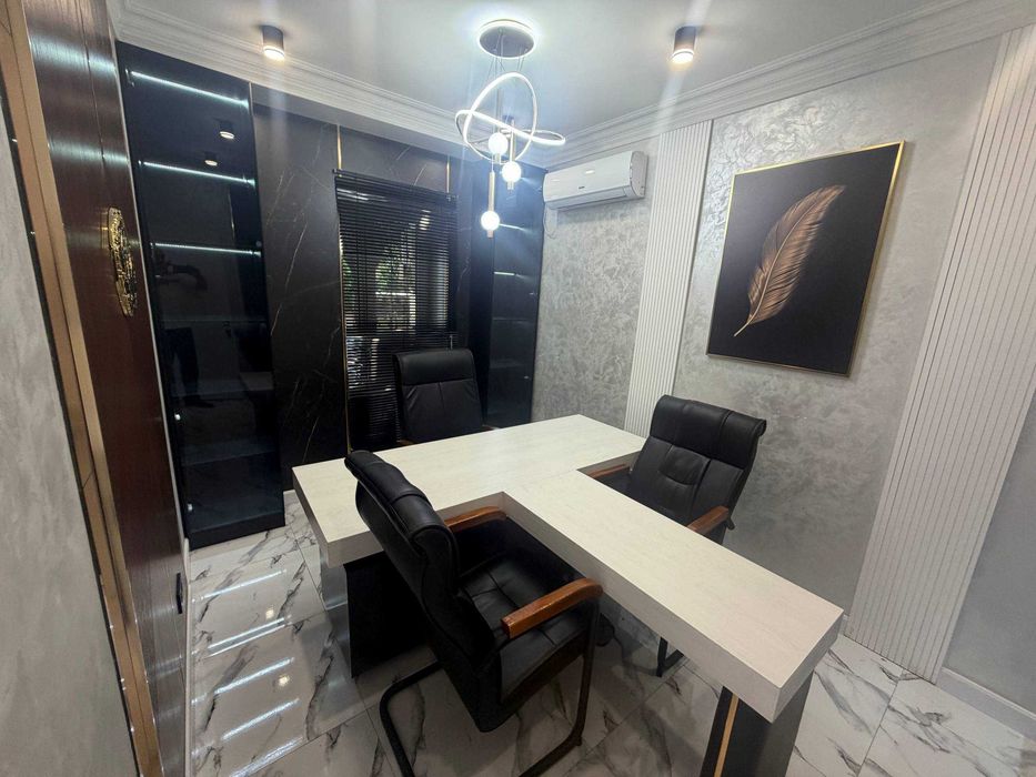 Сдаётся‼️ 90 м² на 1 линии вдоль дороги Яккасарай (Текстильный мост)