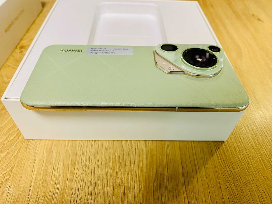 КАТО НОВ !!! Huawei Pura 70 Ultra, 512GB, 16GB RAM, Green