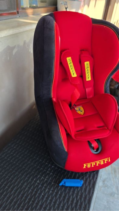 Scaun auto ferrari