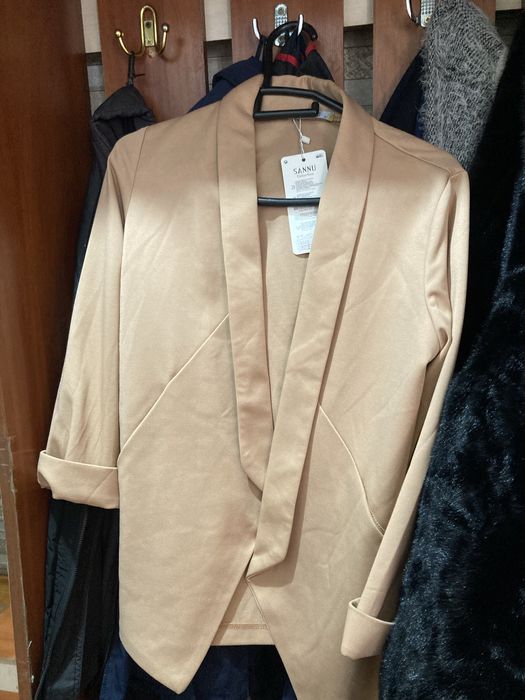 Продам Вещи по 1000 тг