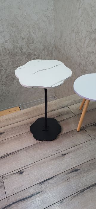 Столик, декор, стол