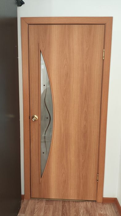 Деревянные двери Б/У