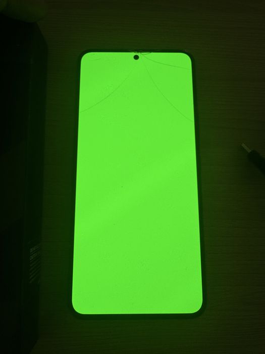Samsung S22 8/128