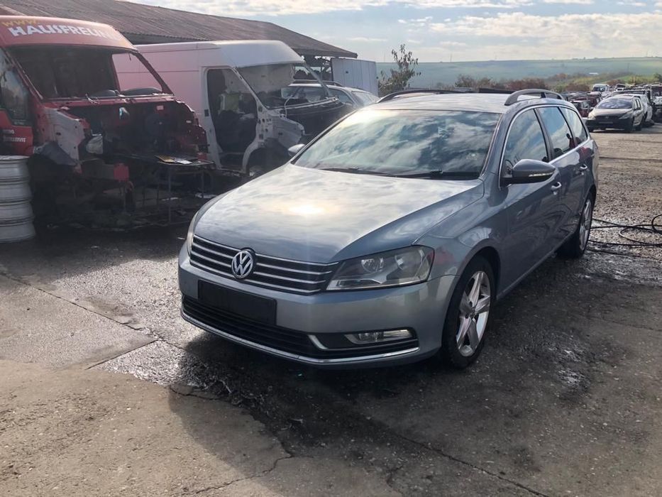 Dezmembrez piese Volkswagen Passat B7