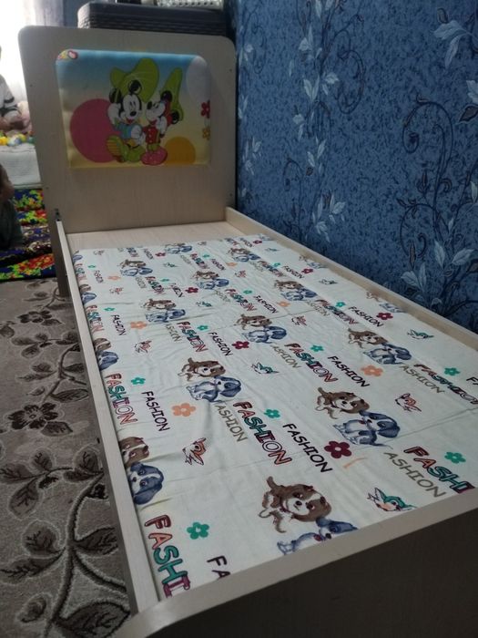 yoshbolalarni karavati 5 6 yoshgachom foydalansa boladi 400 som kelish