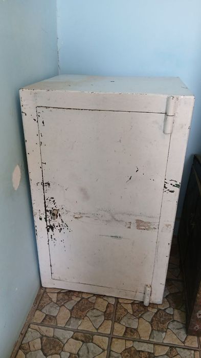 Сейф железный б/у