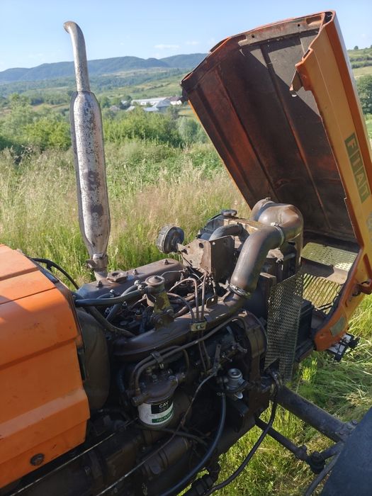 Vând tractor Fiat 420
