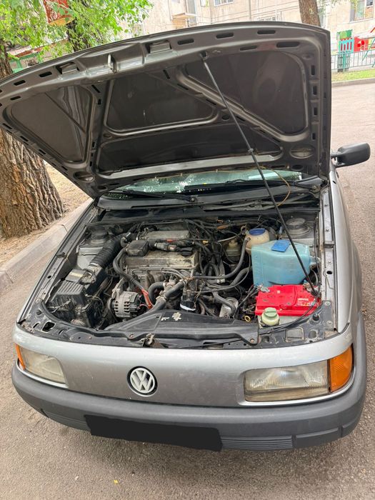Продам Volkswagen Passat b3 седан