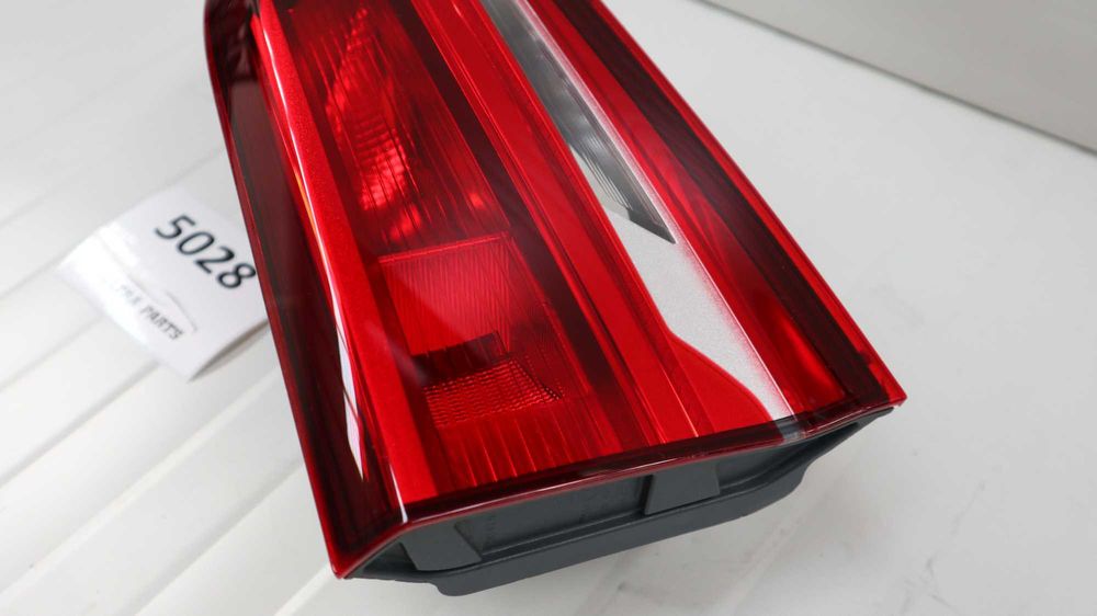 Десен вътрешен стоп Стоп заден капак БМВ Х1 Ф48