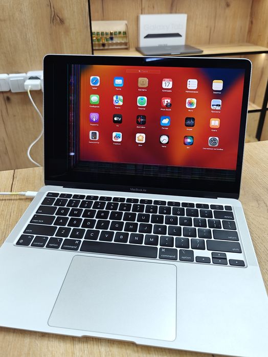 Apple MacBook Air M1 | Дисплей повреждён | 256гб