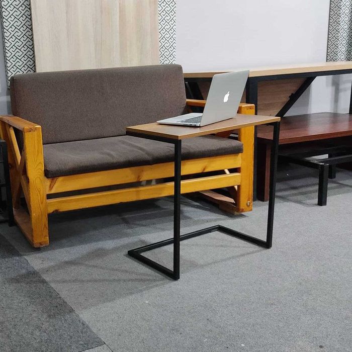 Столик для ноутбука и для разных целей