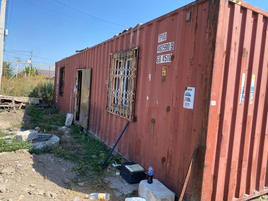 Контейнер морской